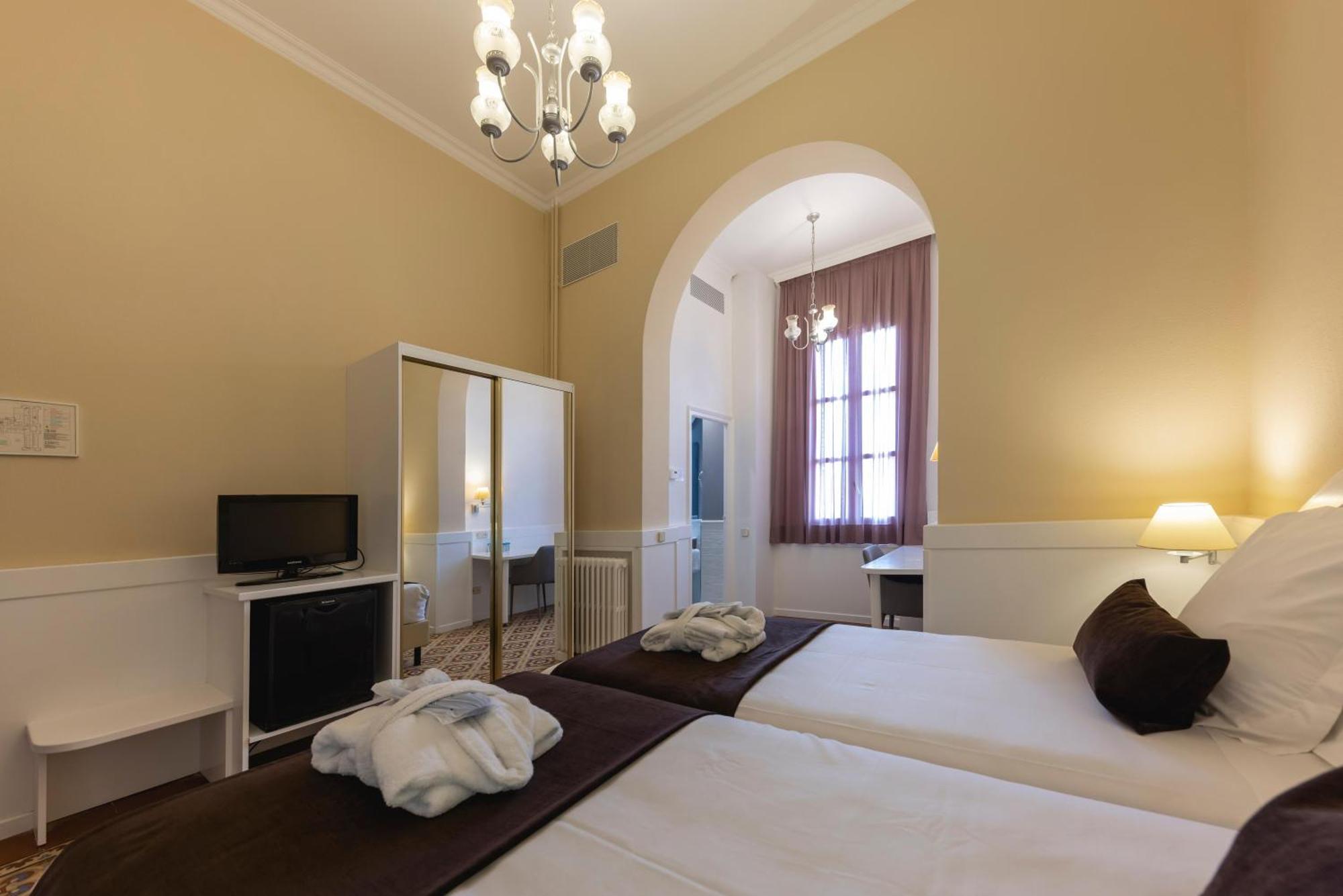 1881 Hotel Balneario Vichy Catalan Калдес де Малавела Екстериор снимка